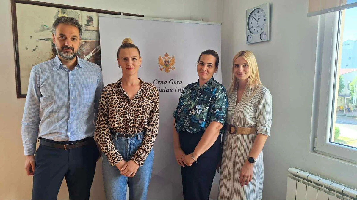 5b78c197 6e8b 41e1 bd39 b199bbb141ba